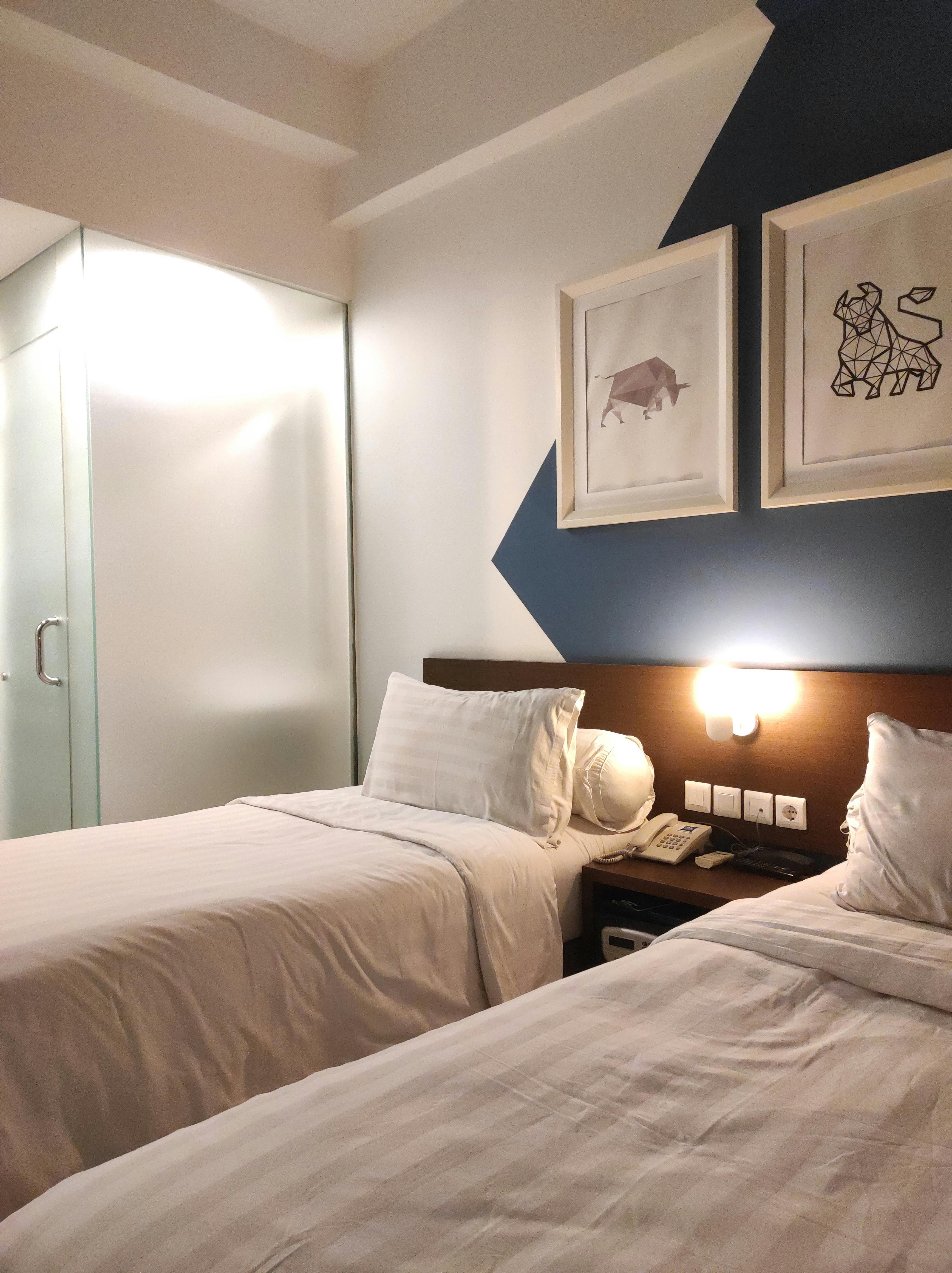 Hotel room with twin beds